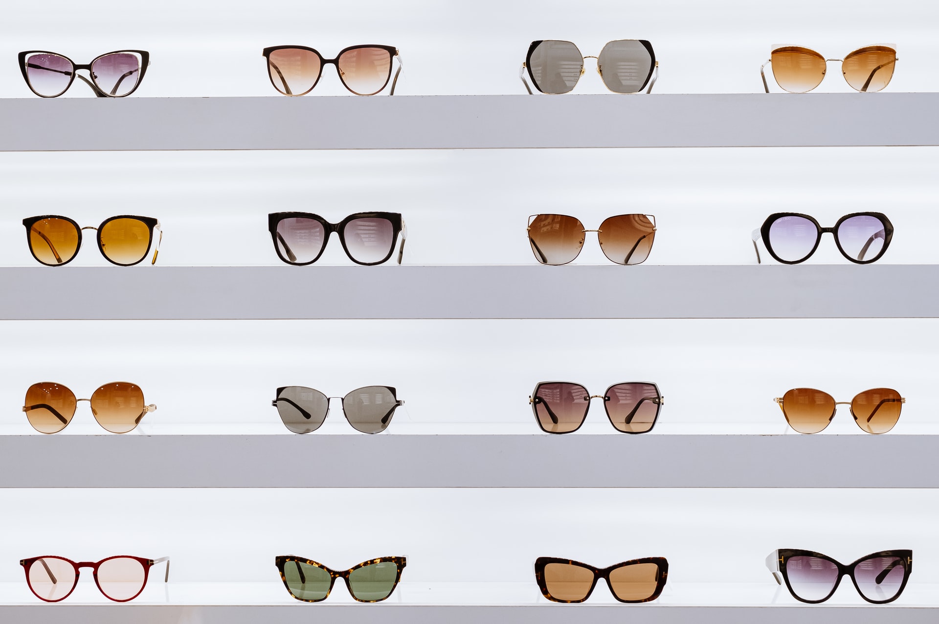Sunglass Solutions for Prescription Glasses Wearers 🕶️